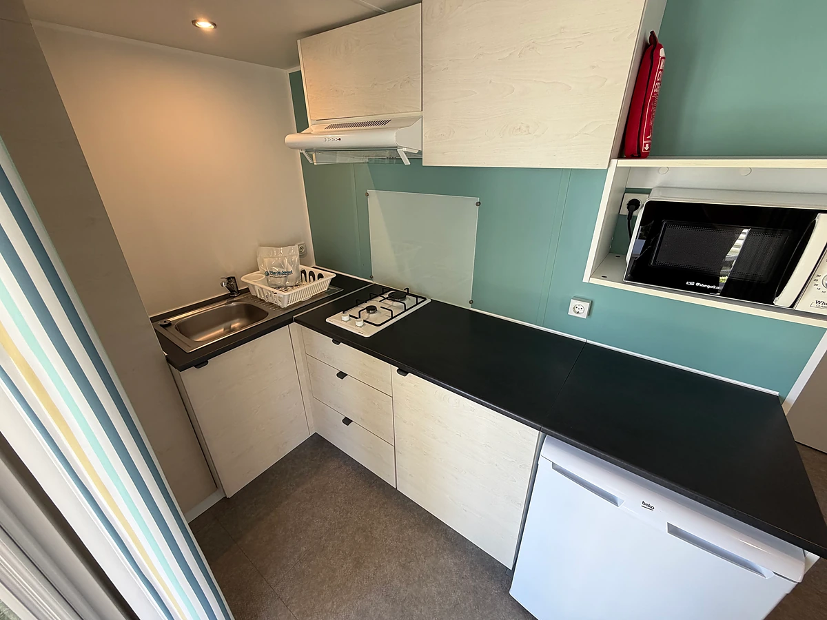 mobilhome-204-03-cocina