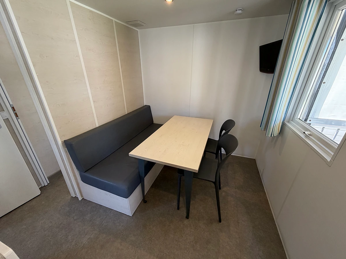 mobilhome-204-04-salon